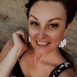 Meet your Posher, Jean